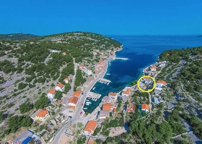 Katija アパート Žirje